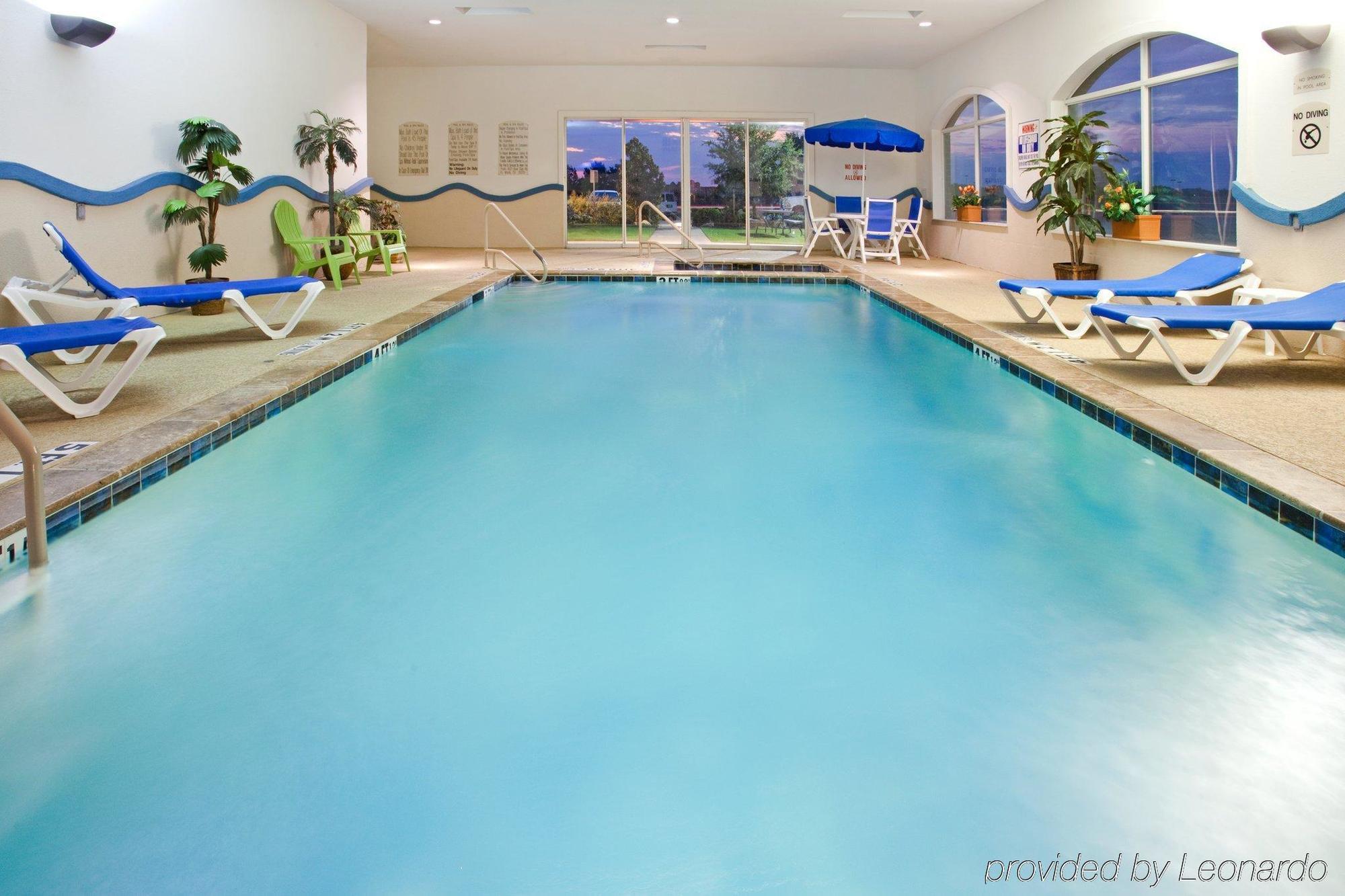 Holiday Inn Express & Suites Fort Worth - Fossil Creek By Ihg מתקנים תמונה
