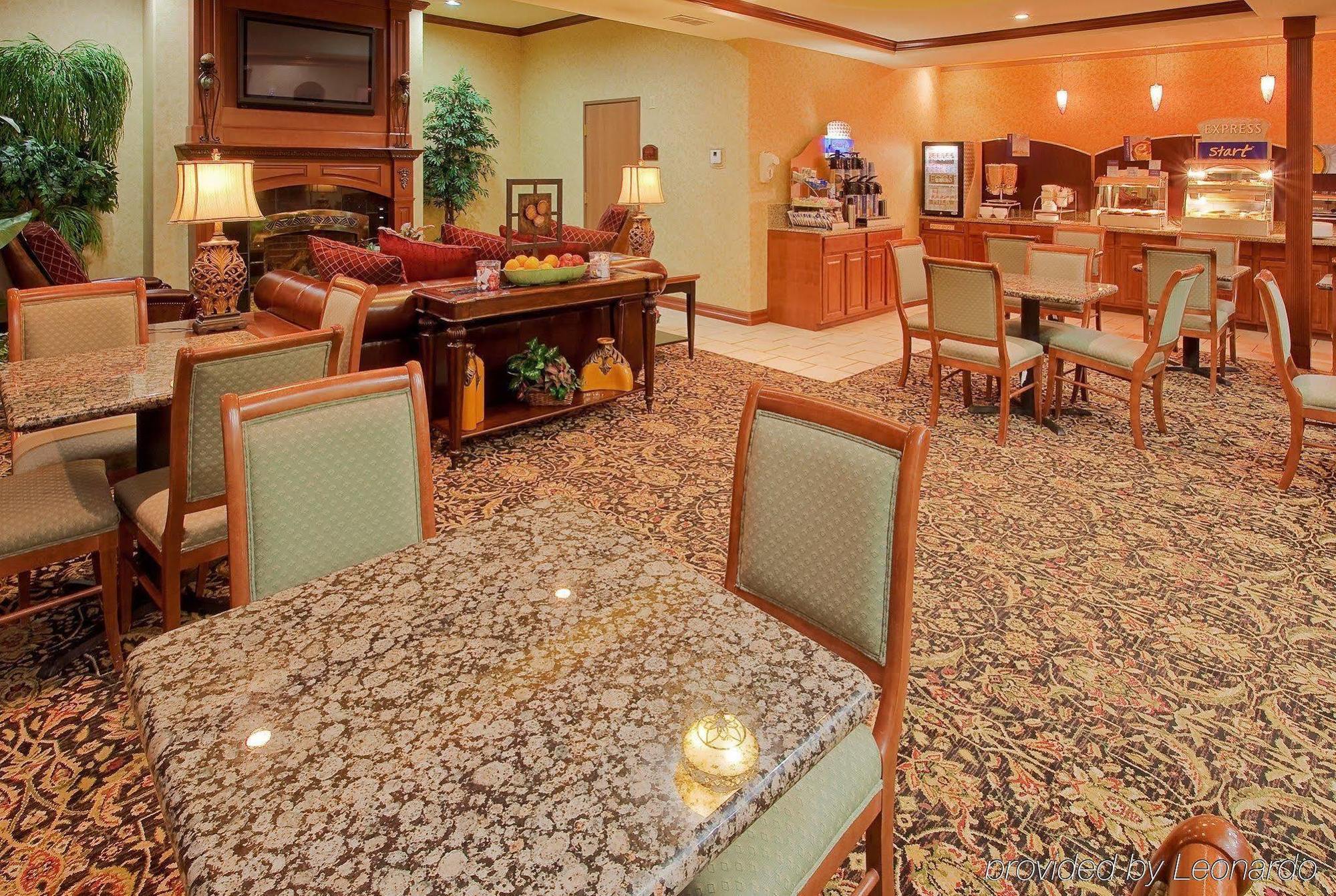 Holiday Inn Express & Suites Fort Worth - Fossil Creek By Ihg מסעדה תמונה