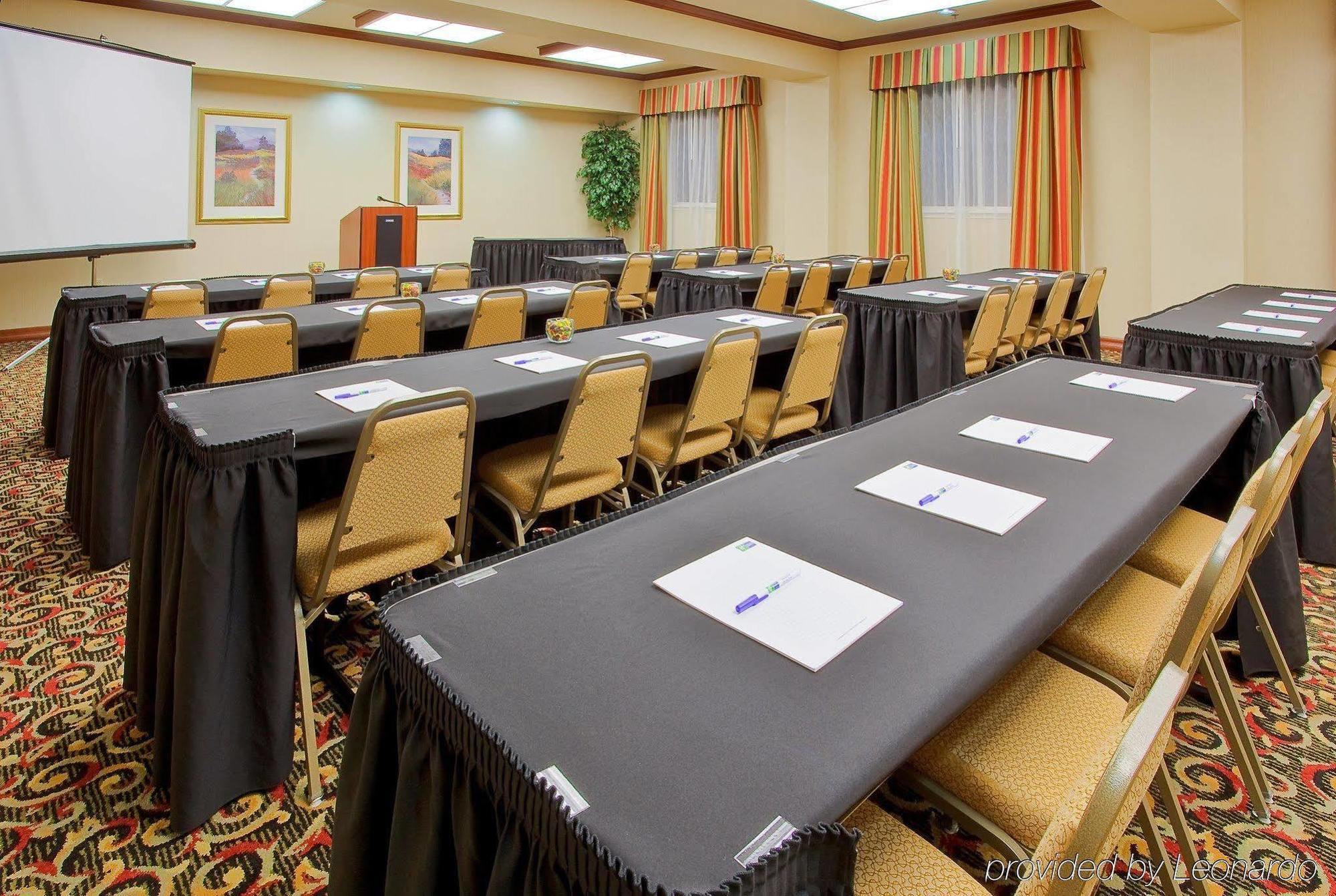 Holiday Inn Express & Suites Fort Worth - Fossil Creek By Ihg מראה חיצוני תמונה